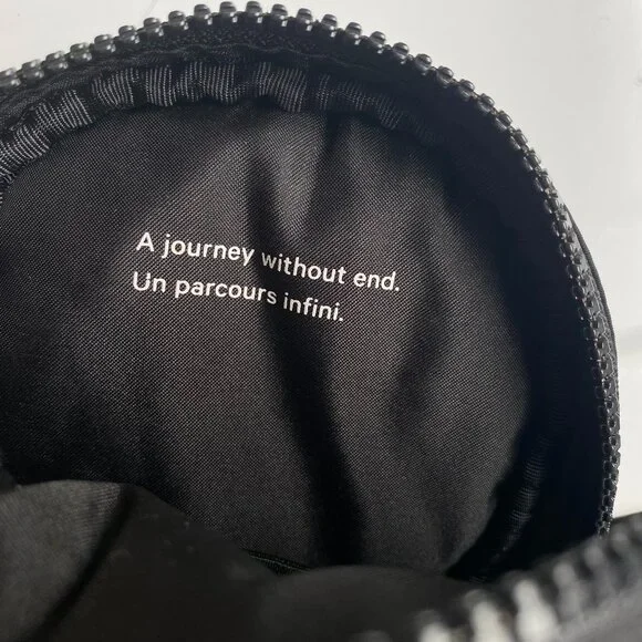 Lululemon Future Legacy Team Canada Crossbody Belt Bag - Picture 6 of 12